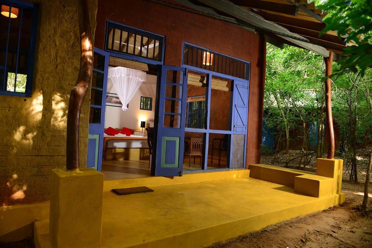 Back Of Beyond - Pidurangala Villa Sigiriya Luaran gambar