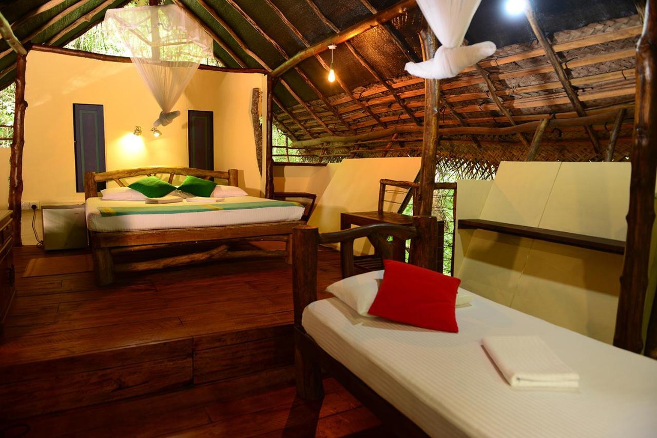 Back Of Beyond - Pidurangala Villa Sigiriya Luaran gambar