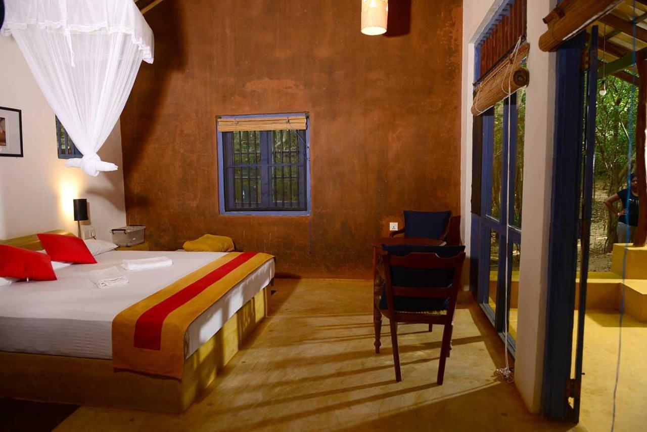 Back Of Beyond - Pidurangala Villa Sigiriya Luaran gambar