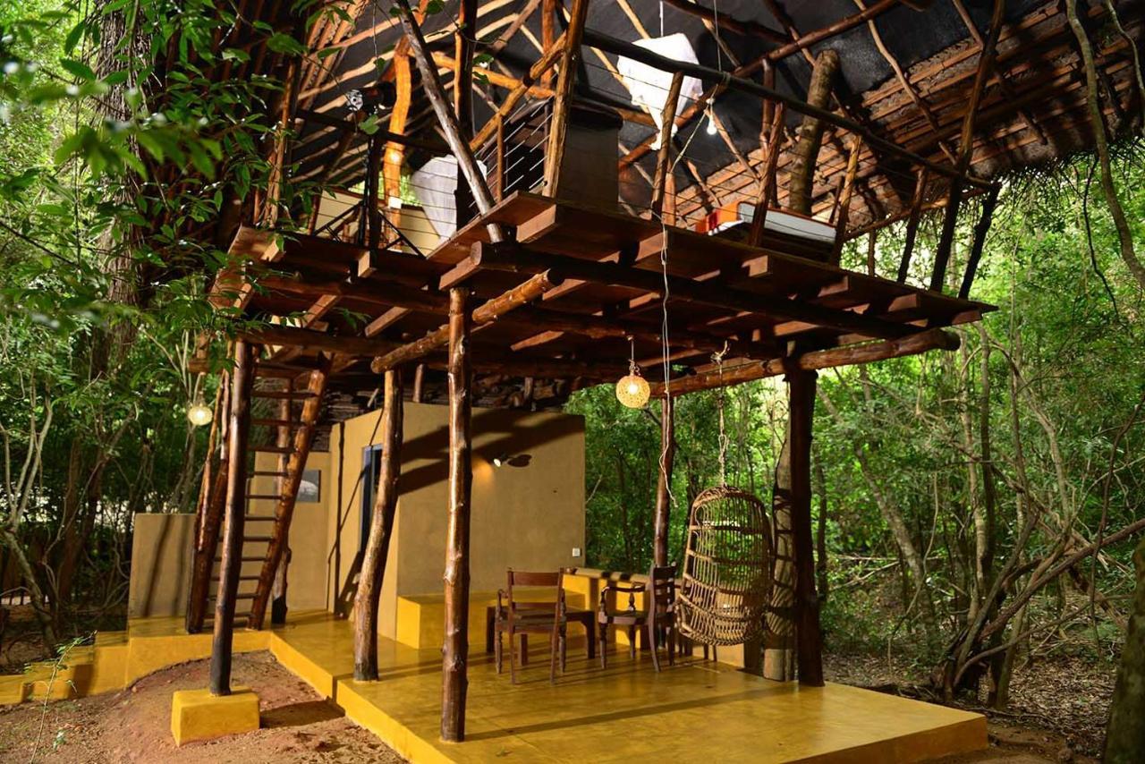 Back Of Beyond - Pidurangala Villa Sigiriya Luaran gambar