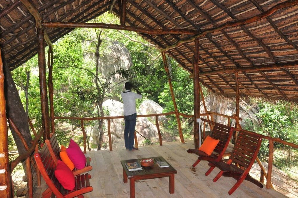 Back Of Beyond - Pidurangala Villa Sigiriya Luaran gambar